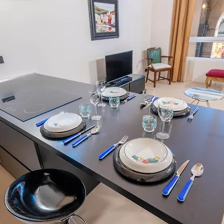 Audrey In The Centre * Génova